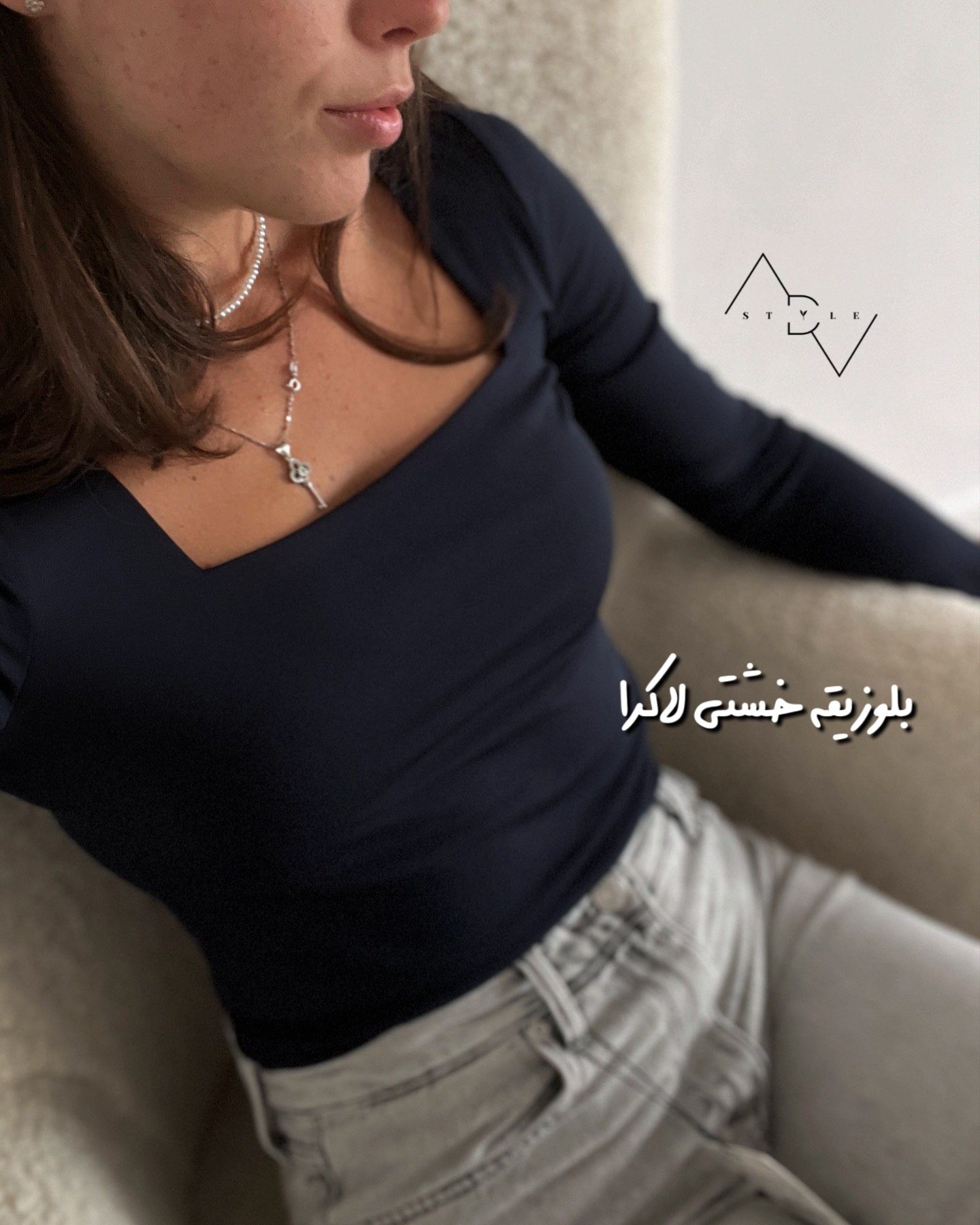 1760462588_97143 بلوز یقه خشتی لاکرا